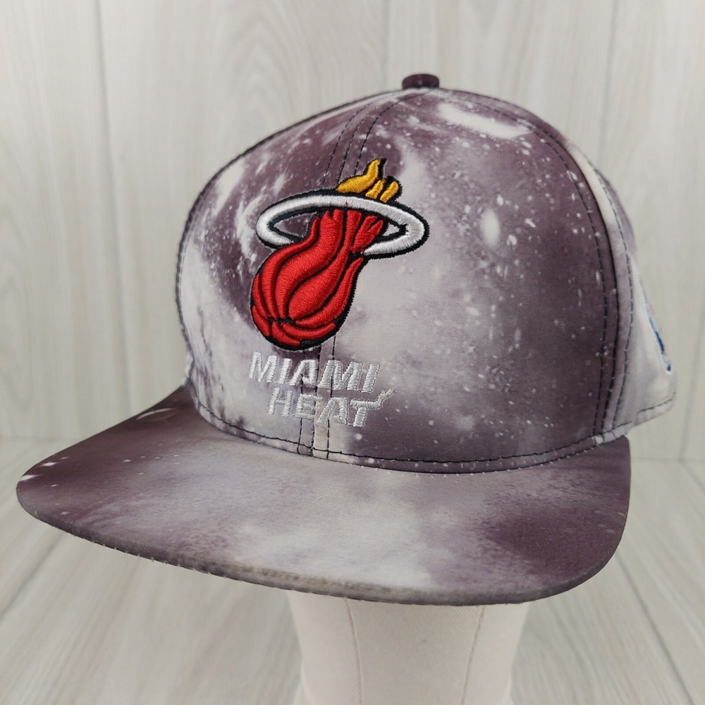 Mitchell & Ness Miami Heat Hat Mens OSFM Purple Galaxy Print Snapback NBA Wool